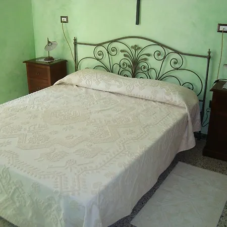 Domusanna Tuili
